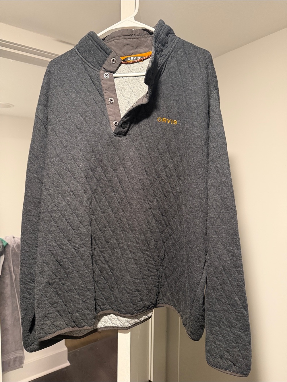Orvis Quilted Pullover - Charcoal with Gold Logo
